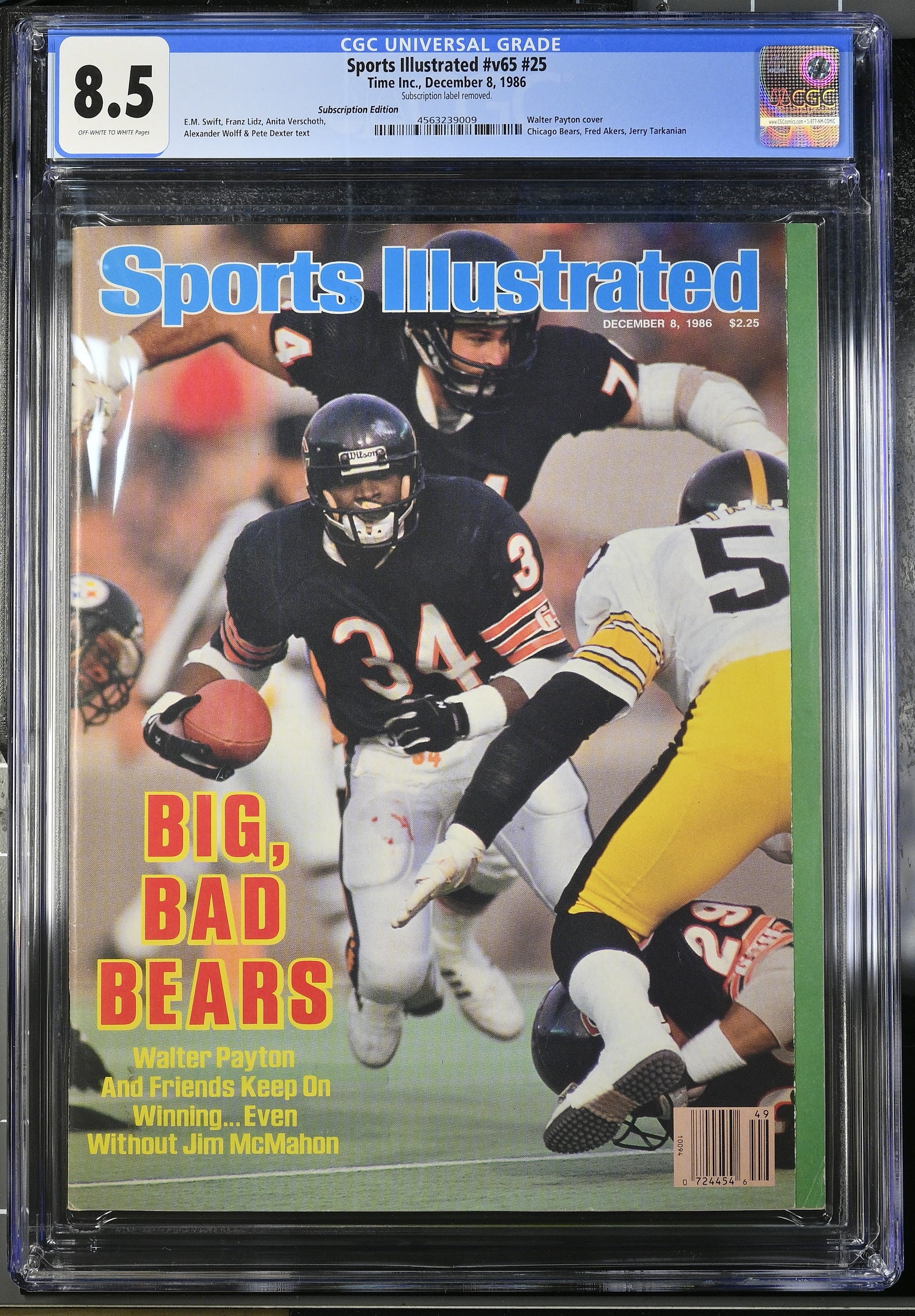 1986 Walter Payton Sports Illustrated – CGC 8.5