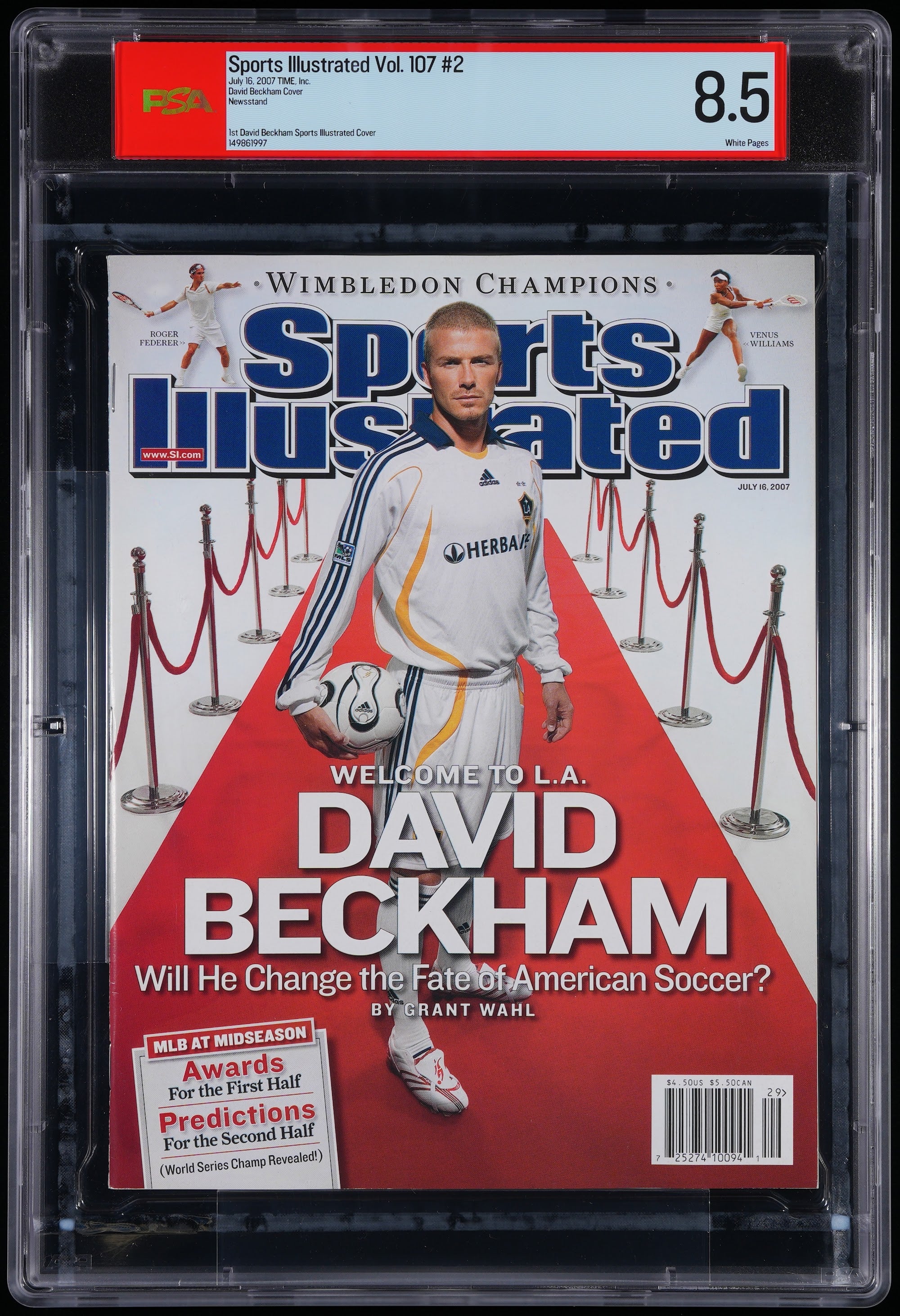 2004 David Beckham Sports Illustrated 1st Cover – PSA 8.5 Newsstand